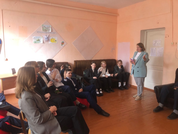 Выборы председателя в органы школьного самоуправления.